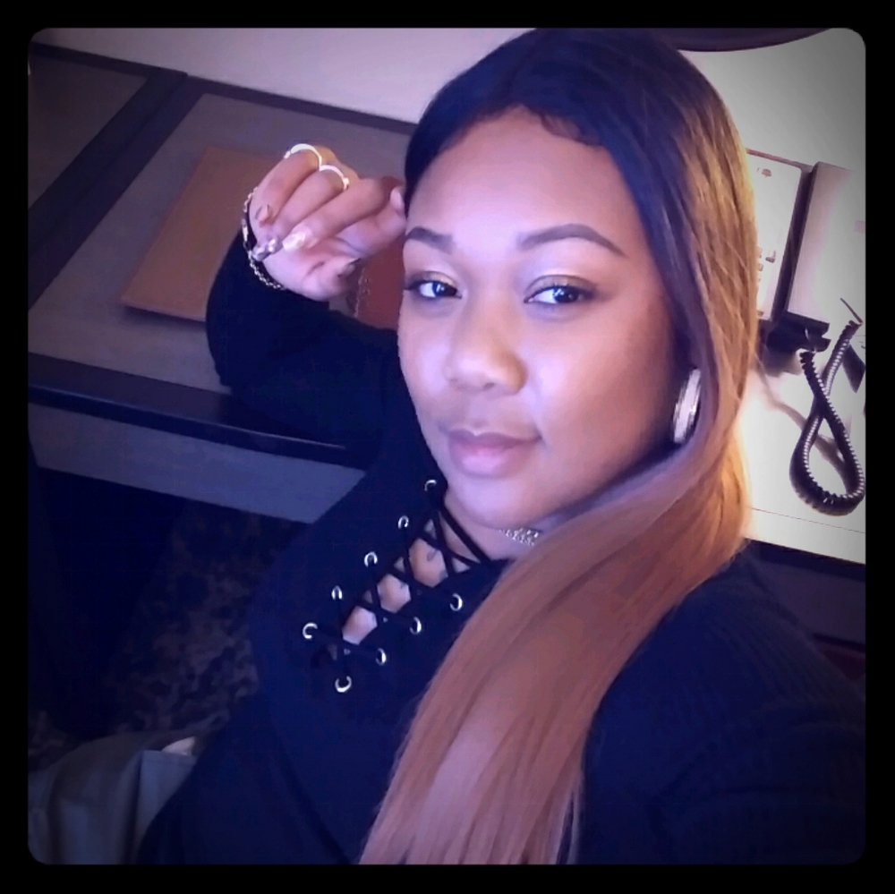 Meet your Posher, Nina